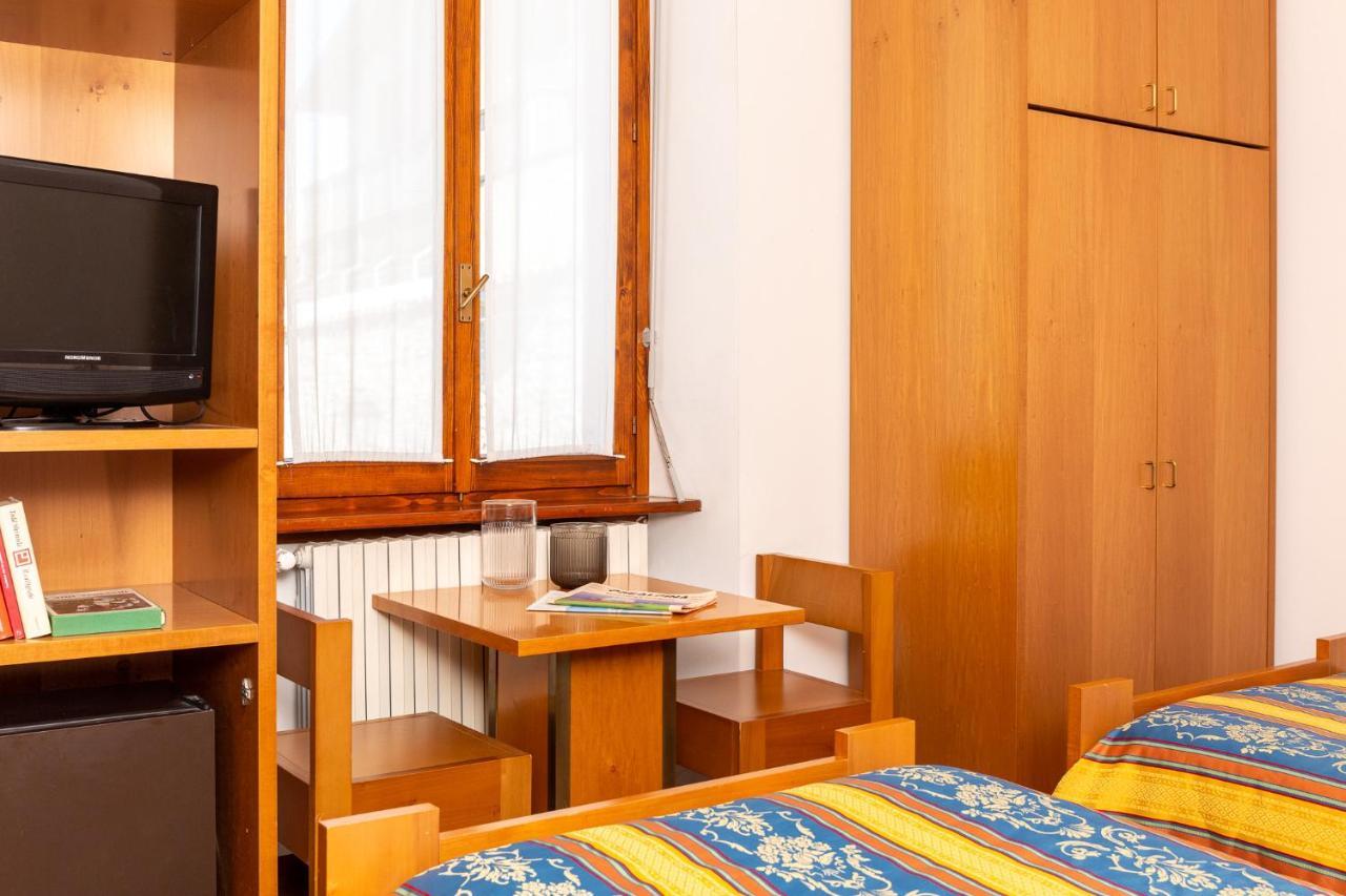 Albergo Sacro Monte Varese Bagian luar foto
